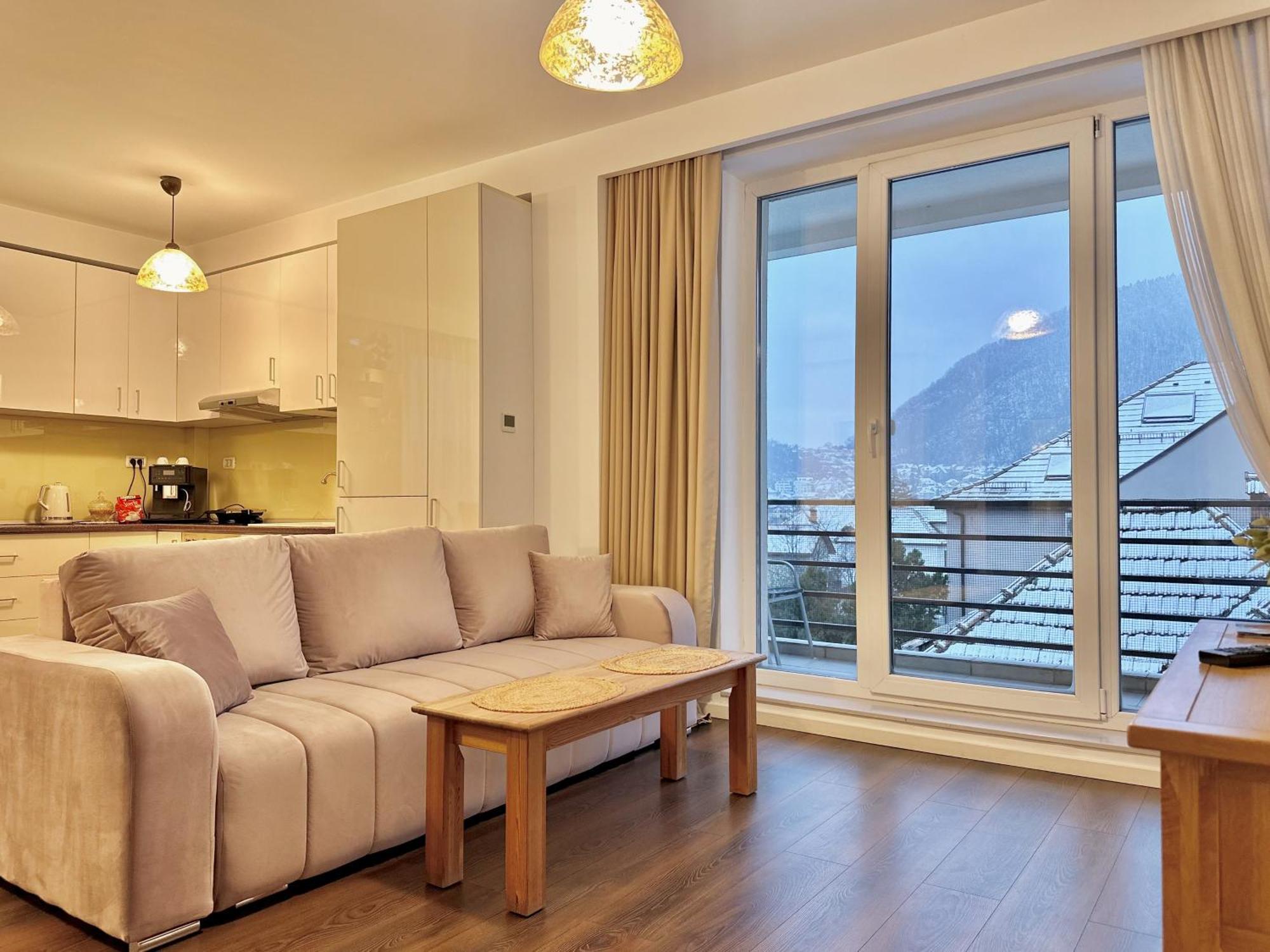 Central Premium Apartment ブラショフ エクステリア 写真